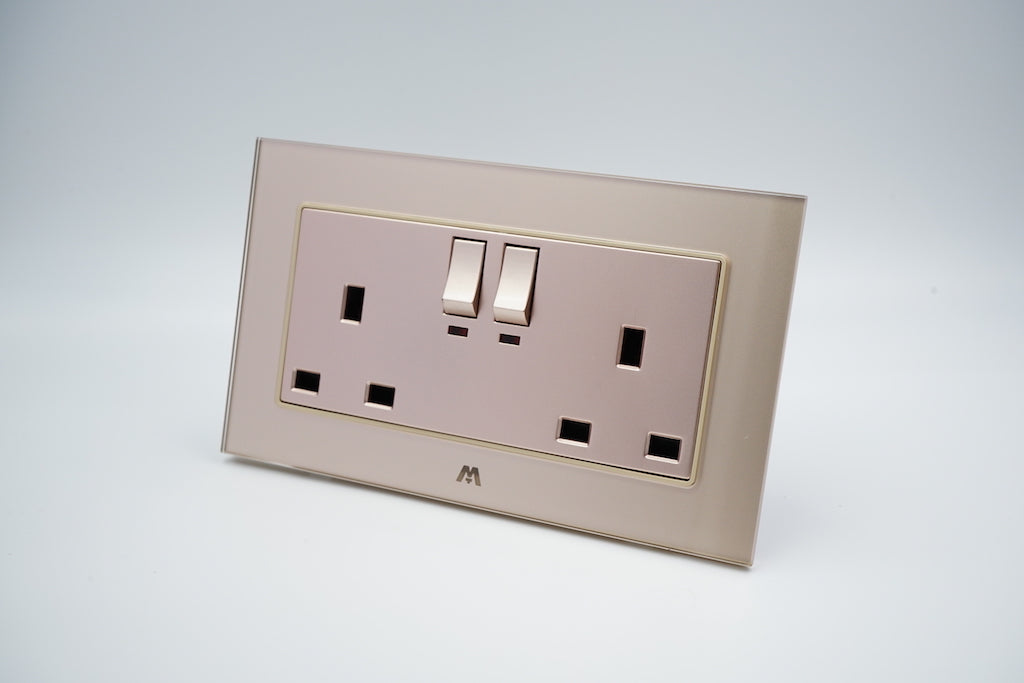 MTT GLASS TWIN 13A British Standard Switched Socket