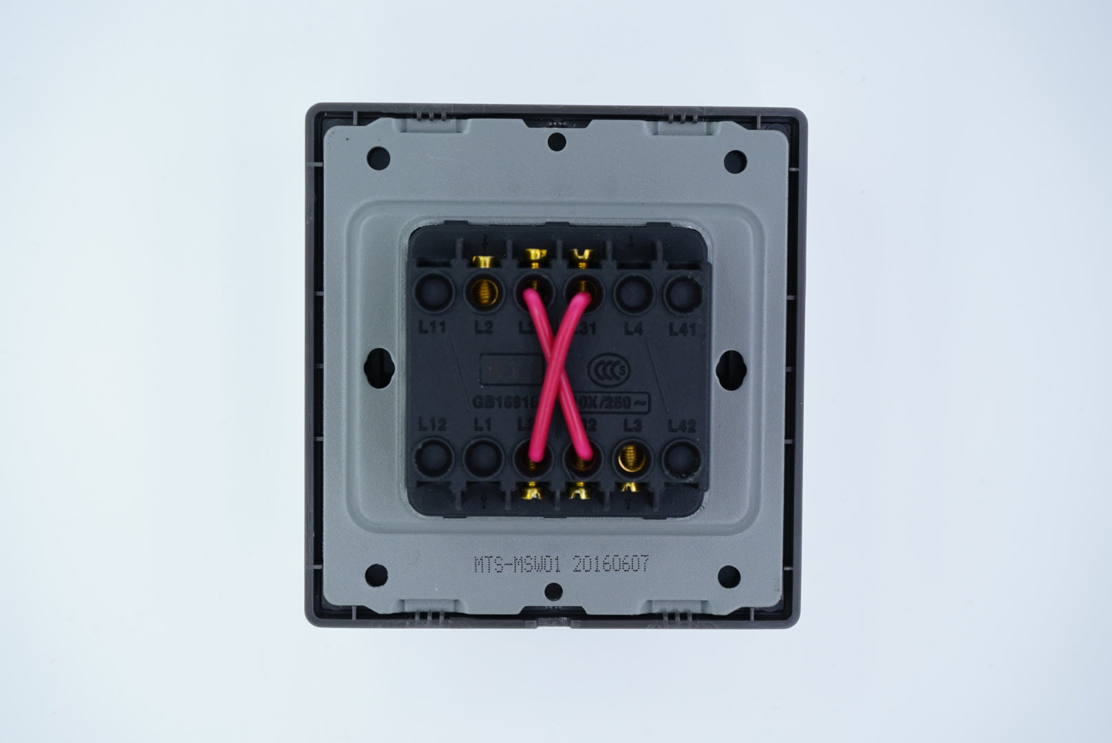 MTS STAINLESS STEEL 10A INTERMEDIATE 1 GANG 3 WAY SWITCH