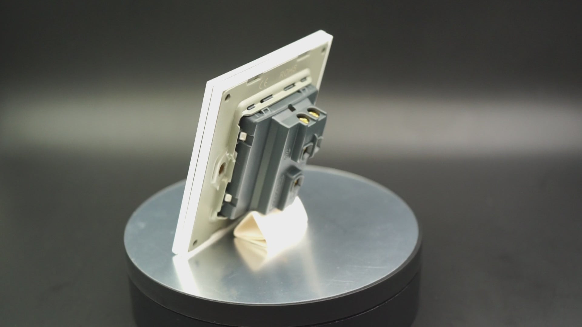 MTT GLASS 16A 1 Gang Switch